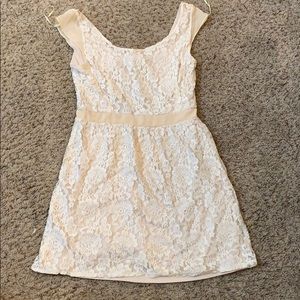 American Eagle Lace Dress